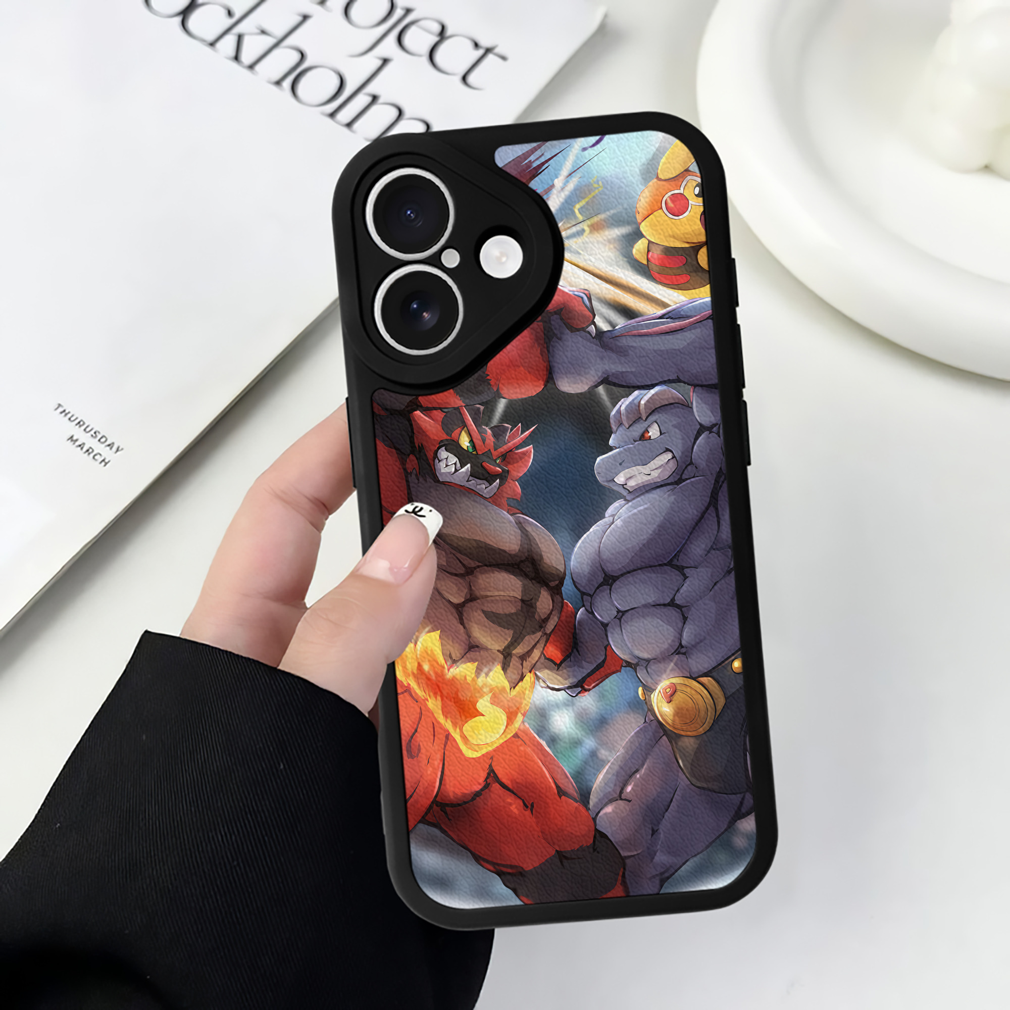 （画像用） ポケットモンスター Pokémon 【iPhone 16シリーズ対応】シリコンスマホケース（レザー調） 材質：シリコン